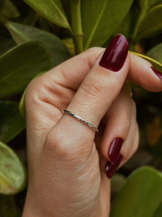 Anel Torcido - joia em prata 925