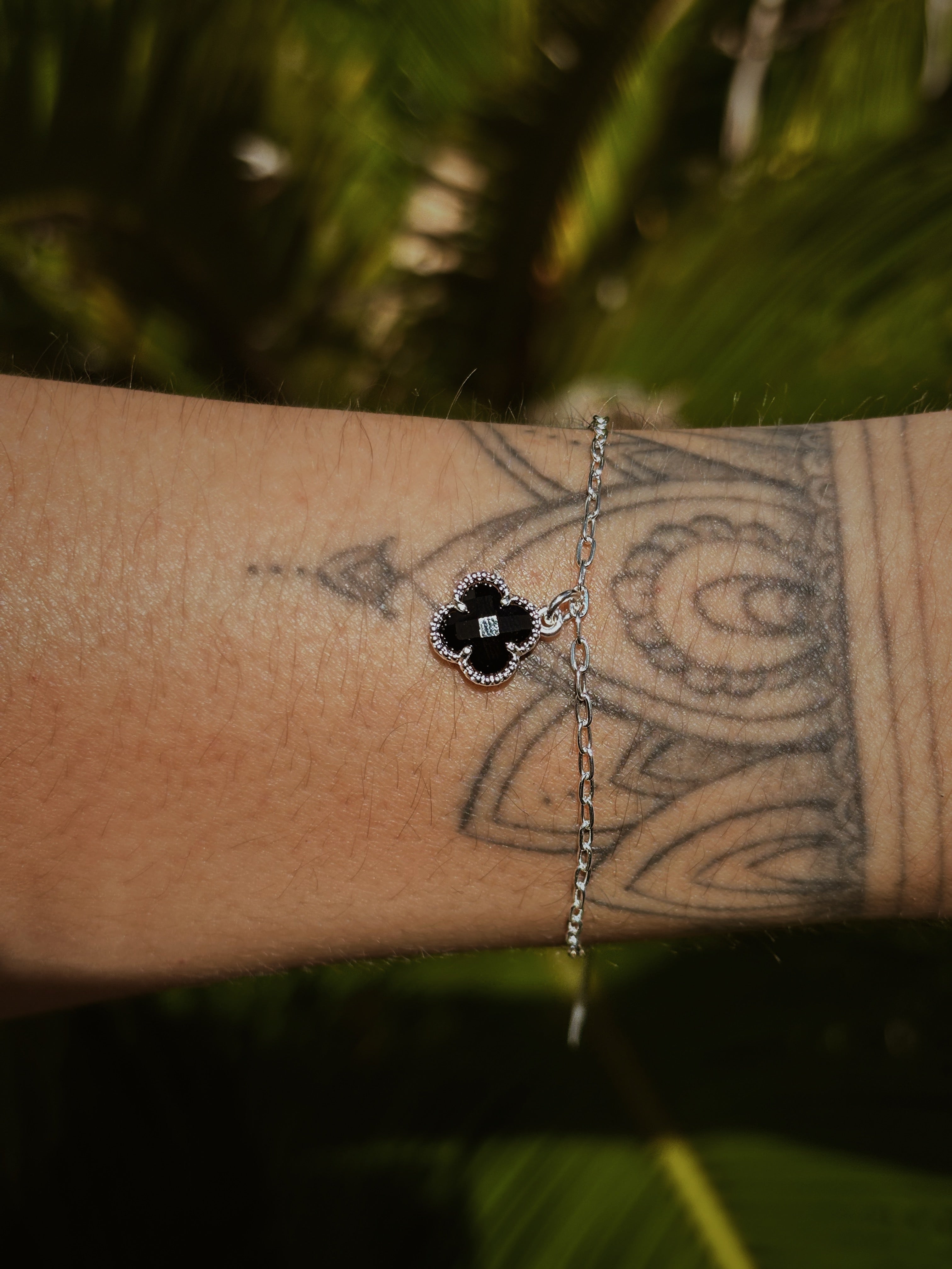 Pulseira Van Cleef Preta - joia em prata 925