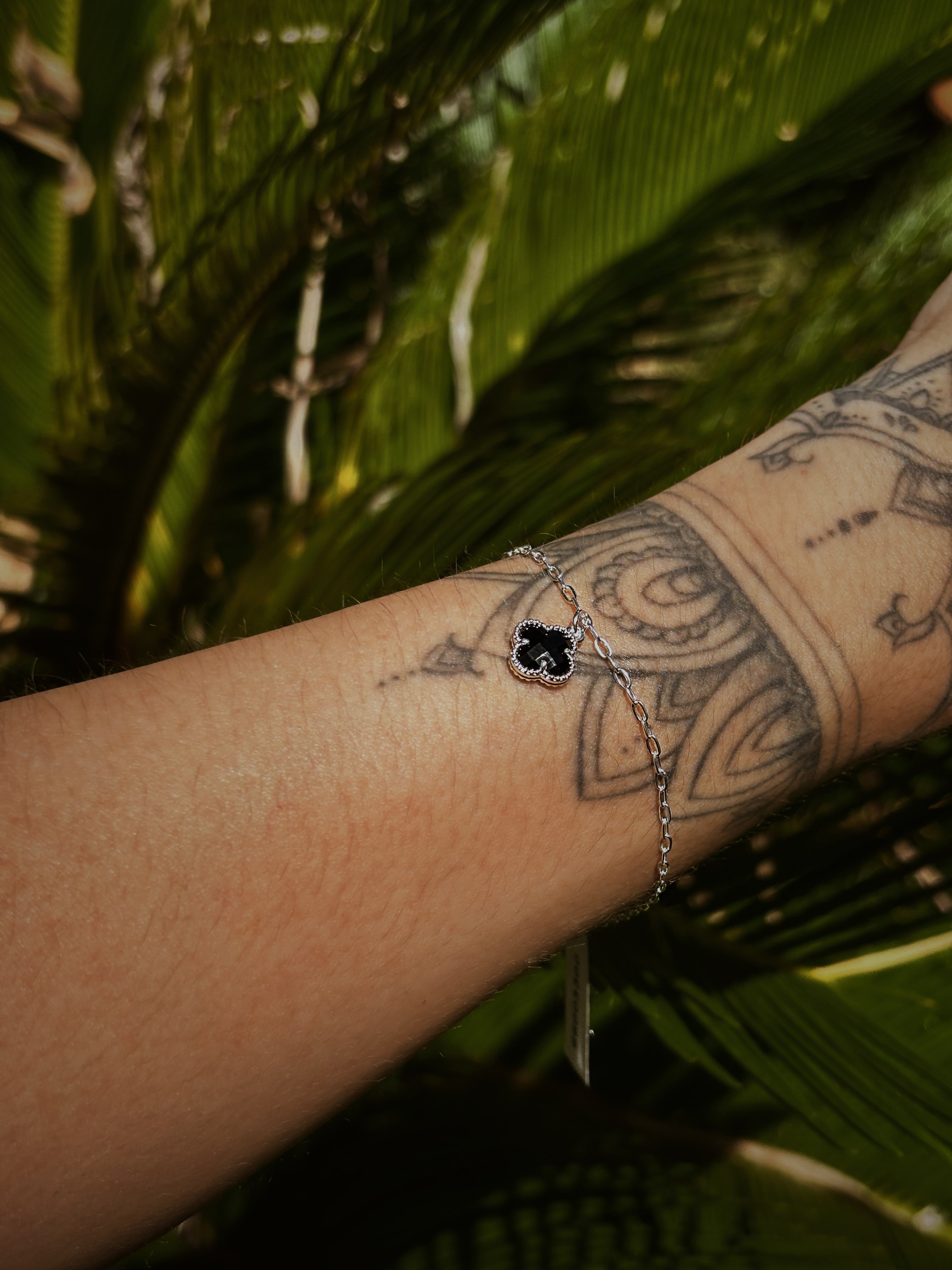 Pulseira Van Cleef Preta - joia em prata 925