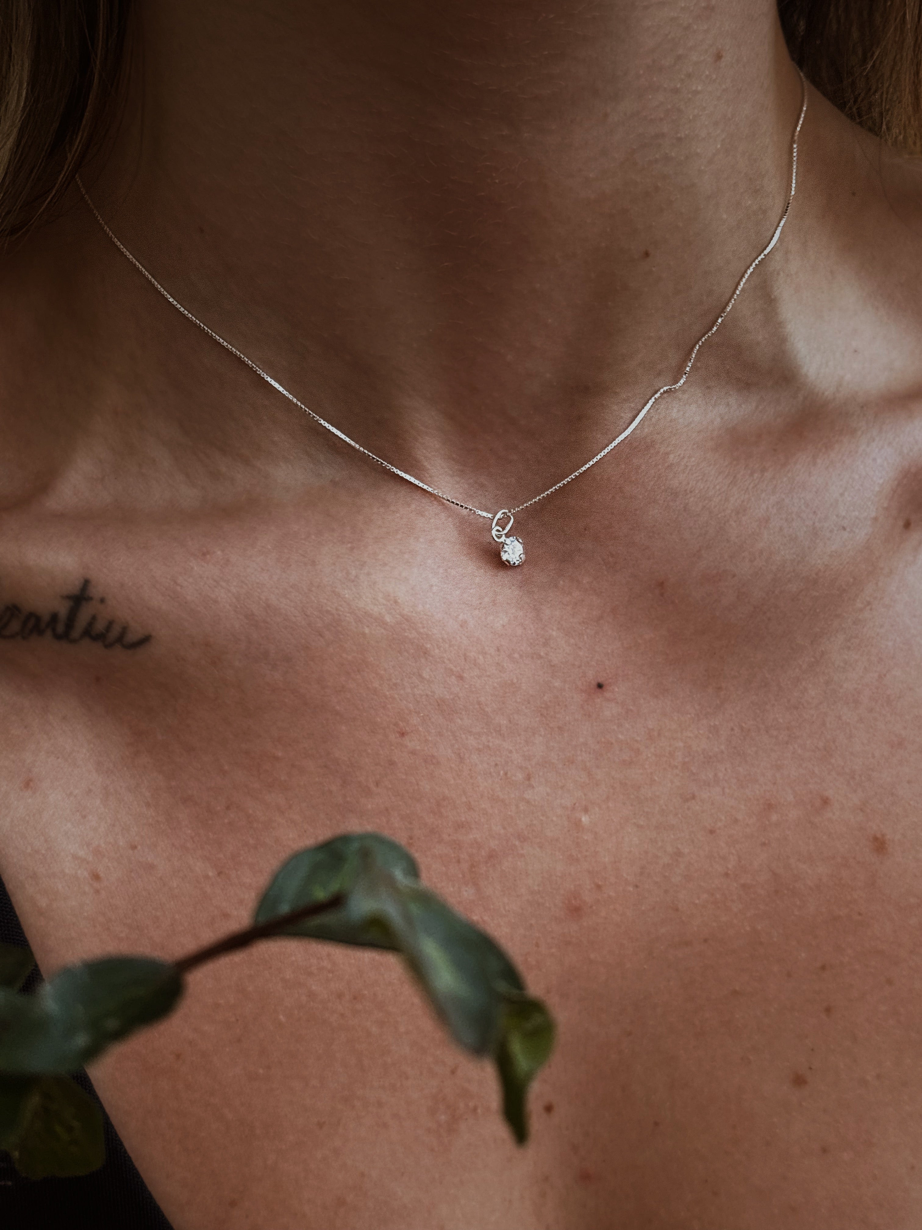 Colar Ponto de Luz - joia em prata 925