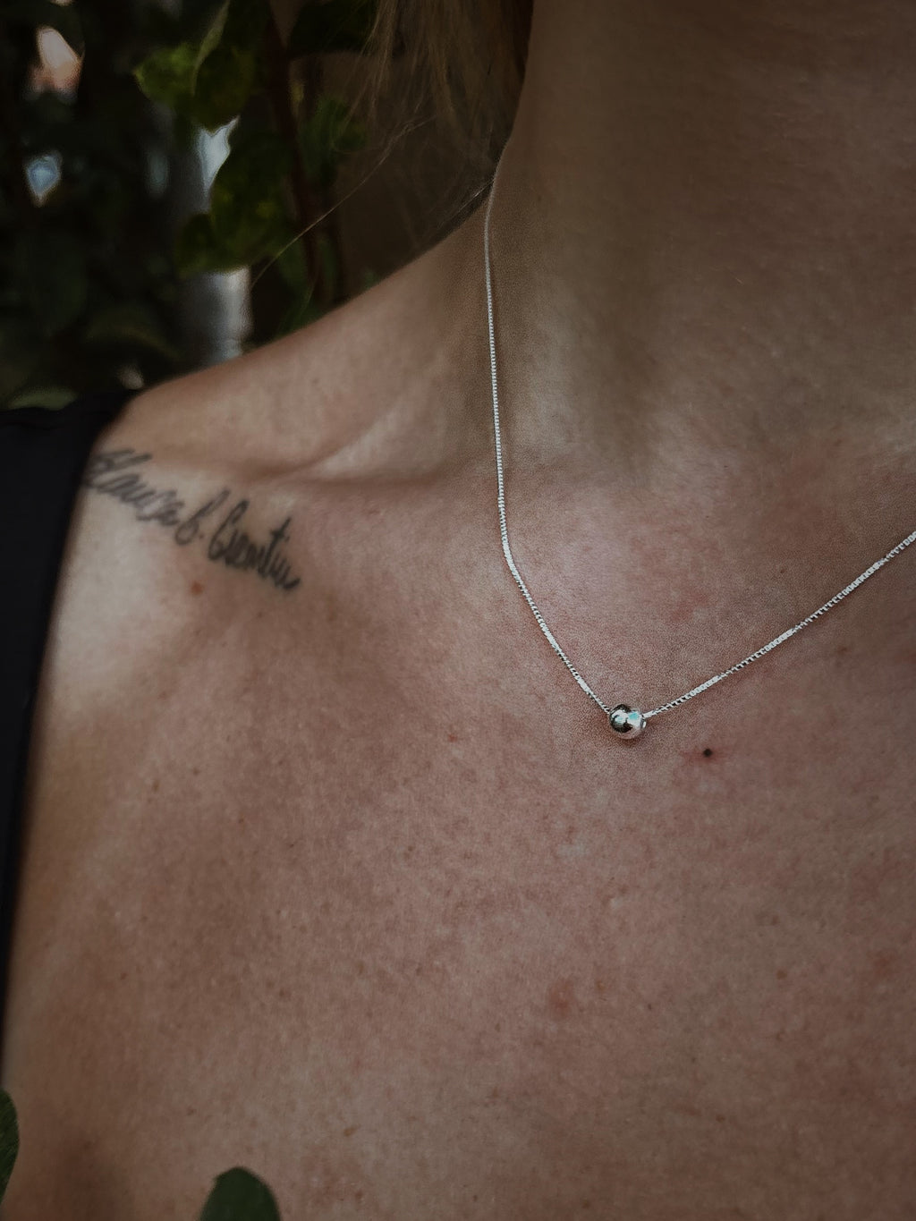 Colar Minimalista Esfera - joia em prata 925